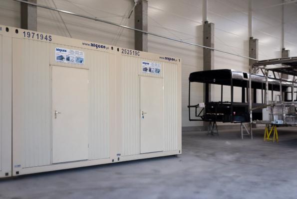 kontenery w halach produkcyjnych - Algeco